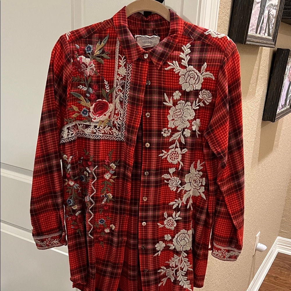 Johnny Was Red Plaid Floral women’s  Shirt